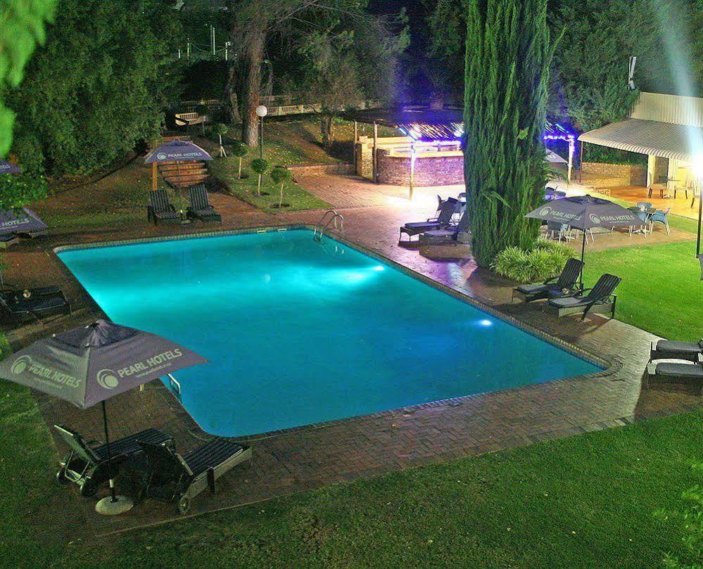 Oudtshoorn Inn Hotel Екстер'єр фото