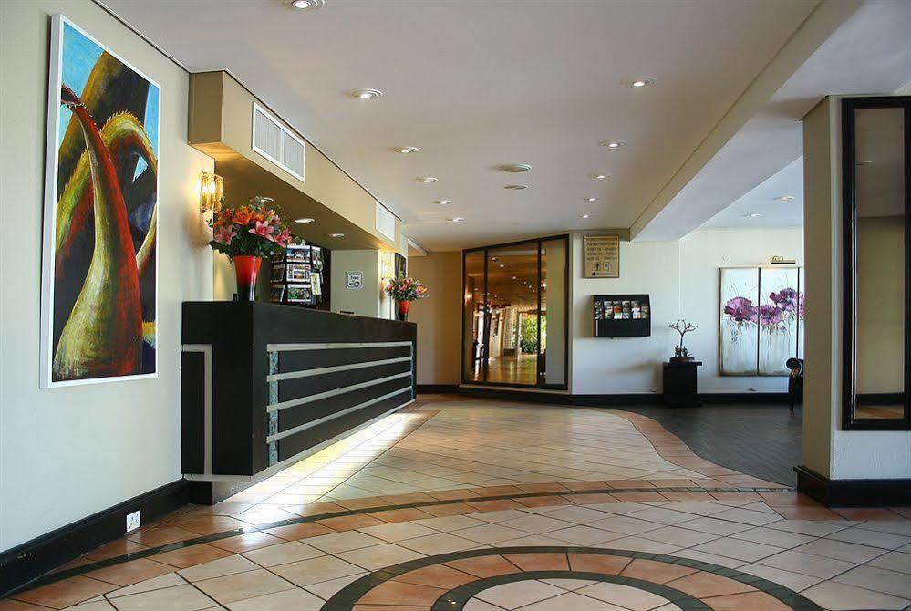 Oudtshoorn Inn Hotel Екстер'єр фото